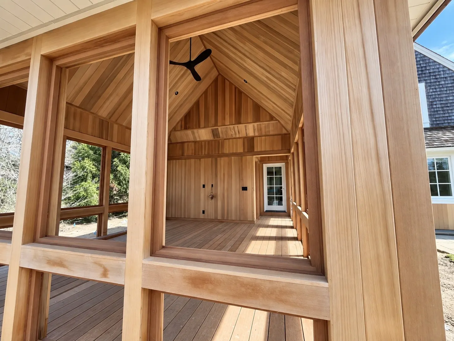 Deck, porch and pergola carpentry — 21